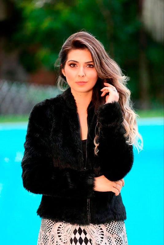 Lais Bellodi - Quem Somos